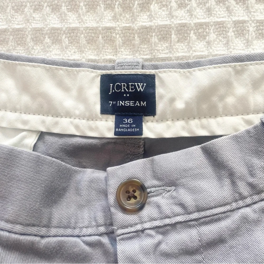 J. Crew factory 7” flex chino Shorts size 36
